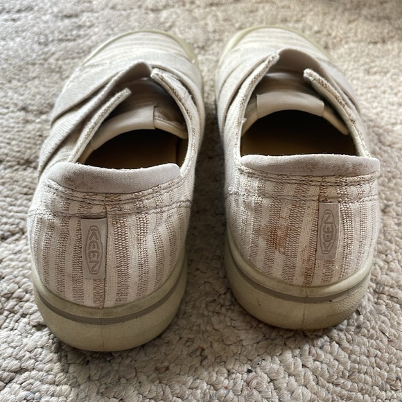 Keen 8.5 Slip On Sneakers - Picture 2 of 4